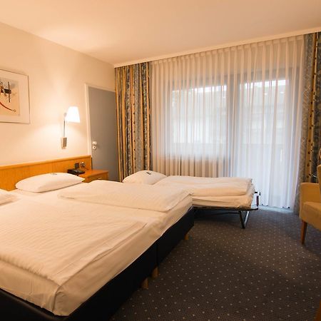 Parkhotel Frankfurt-Roedermark Родґау Екстер'єр фото
