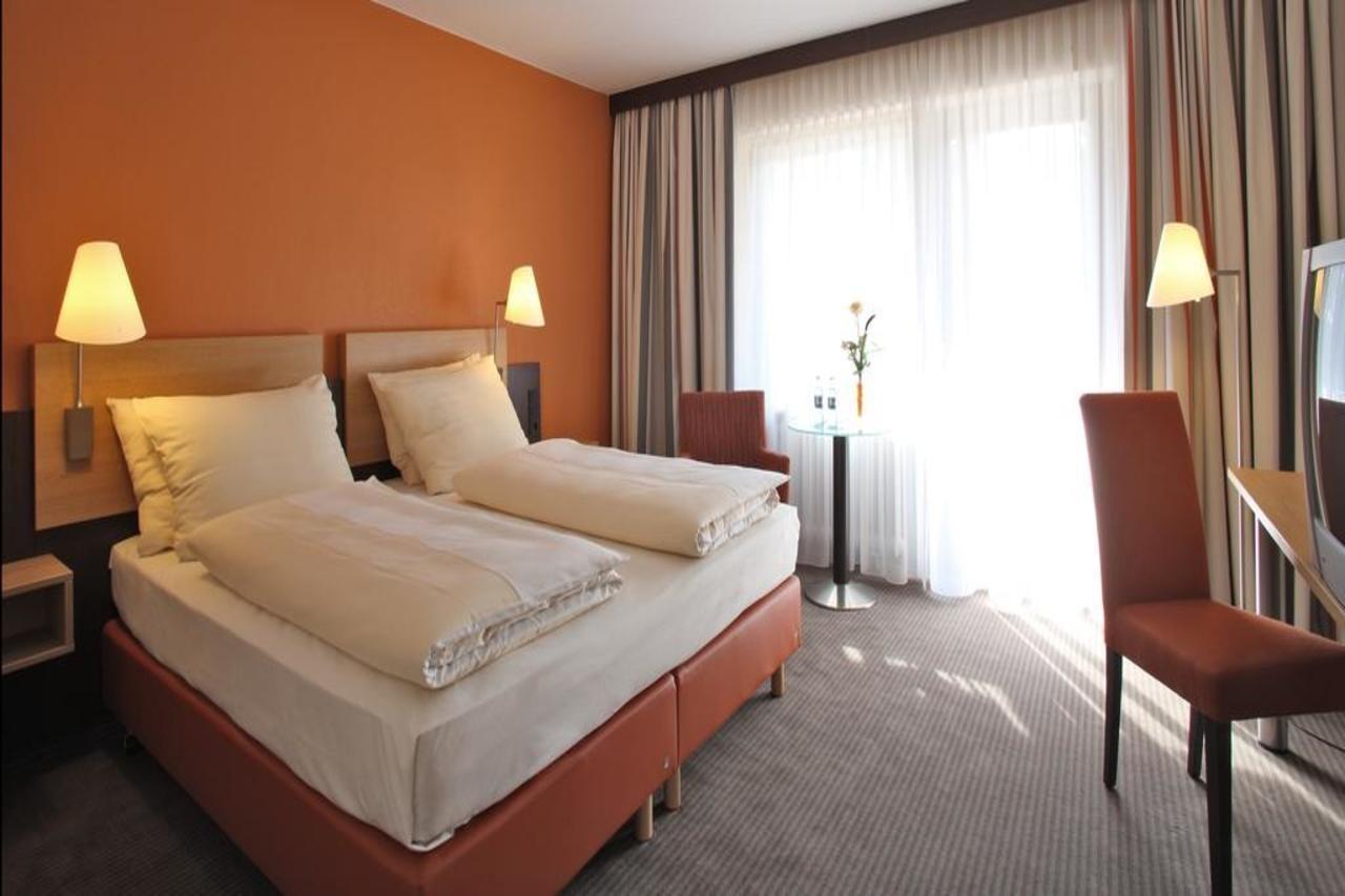 Parkhotel Frankfurt-Roedermark Родґау Екстер'єр фото