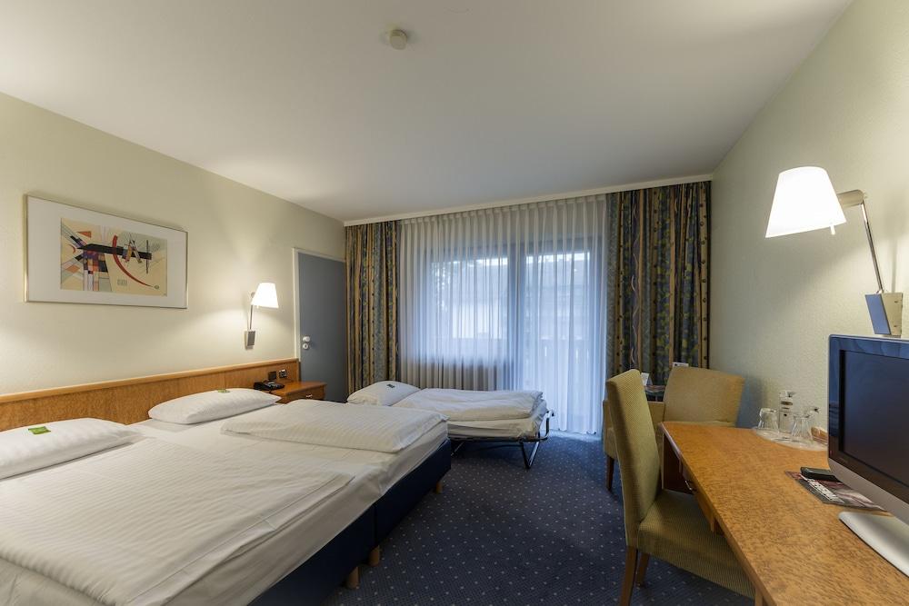 Parkhotel Frankfurt-Roedermark Родґау Екстер'єр фото