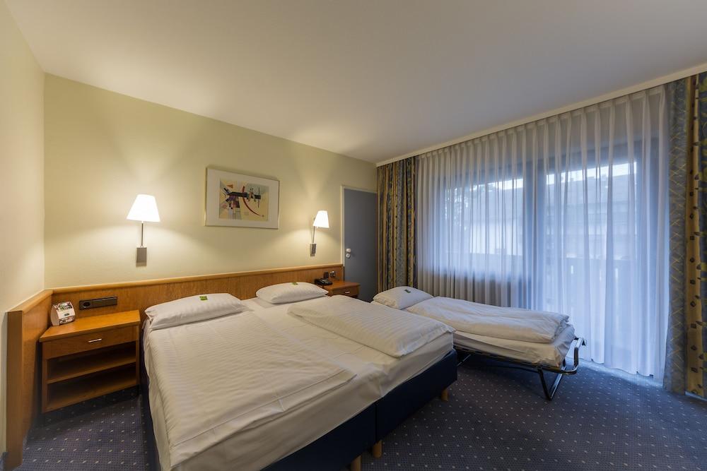 Parkhotel Frankfurt-Roedermark Родґау Екстер'єр фото