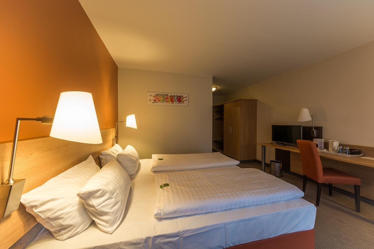 Parkhotel Frankfurt-Roedermark Родґау Екстер'єр фото