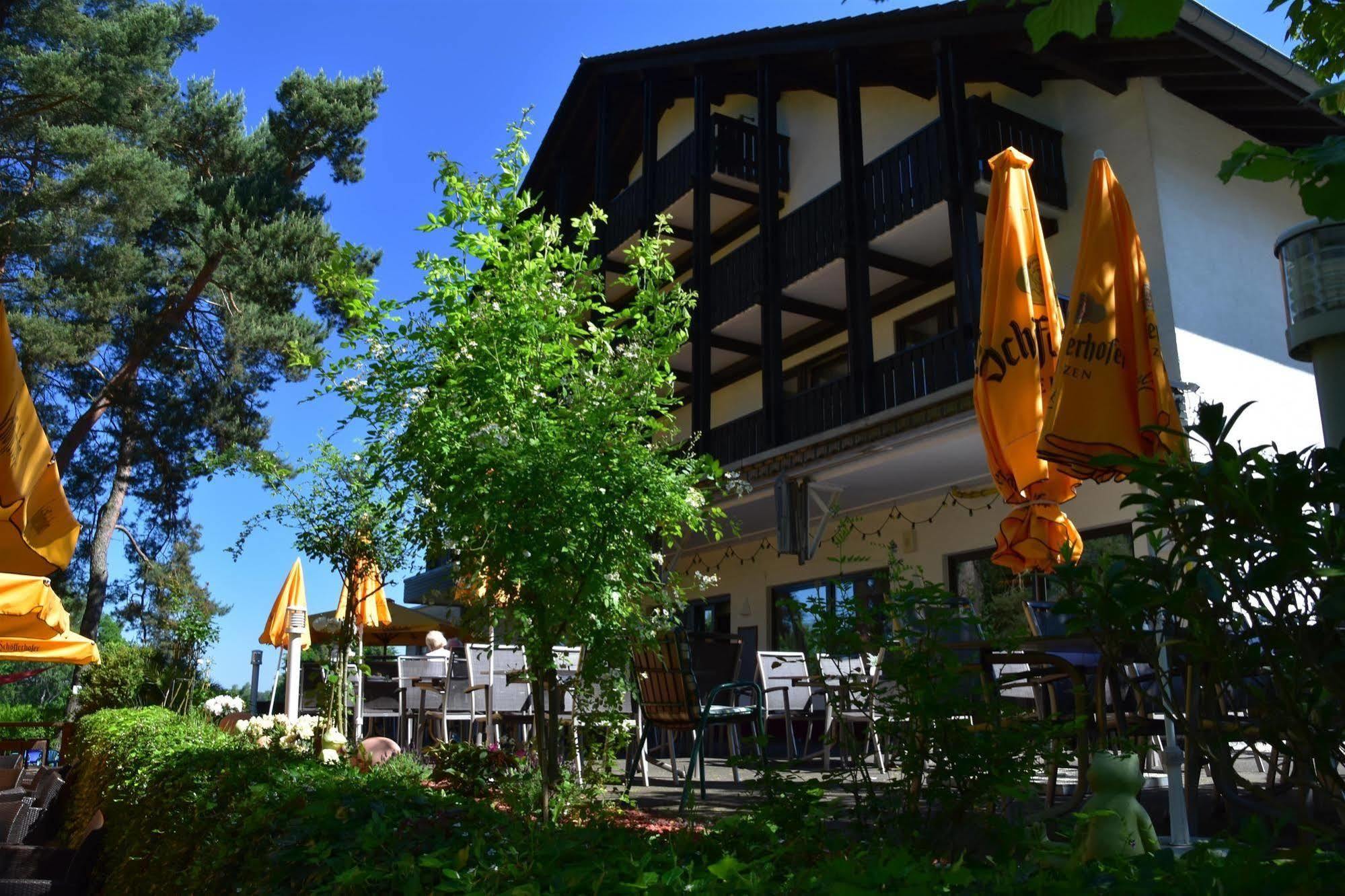 Parkhotel Frankfurt-Roedermark Родґау Екстер'єр фото