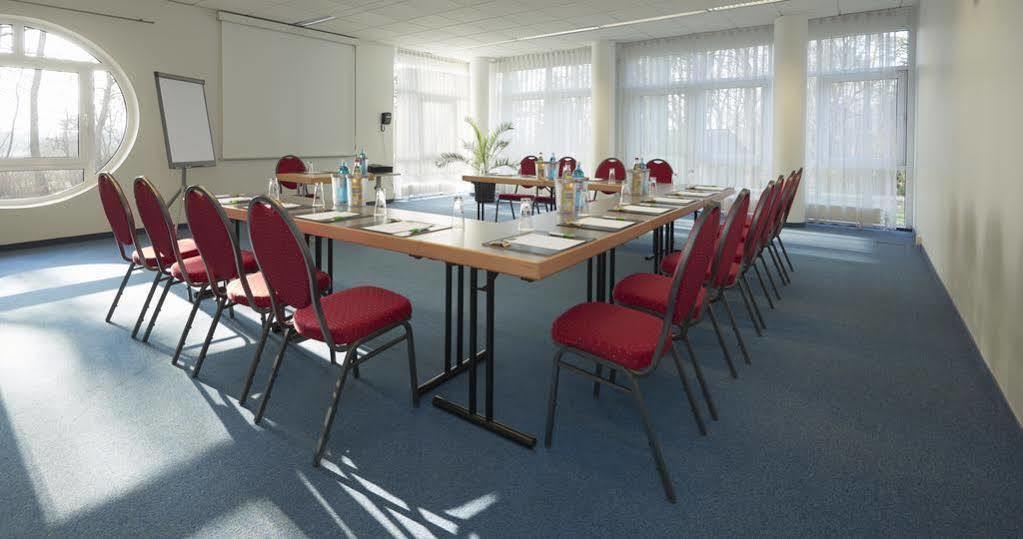 Parkhotel Frankfurt-Roedermark Родґау Екстер'єр фото